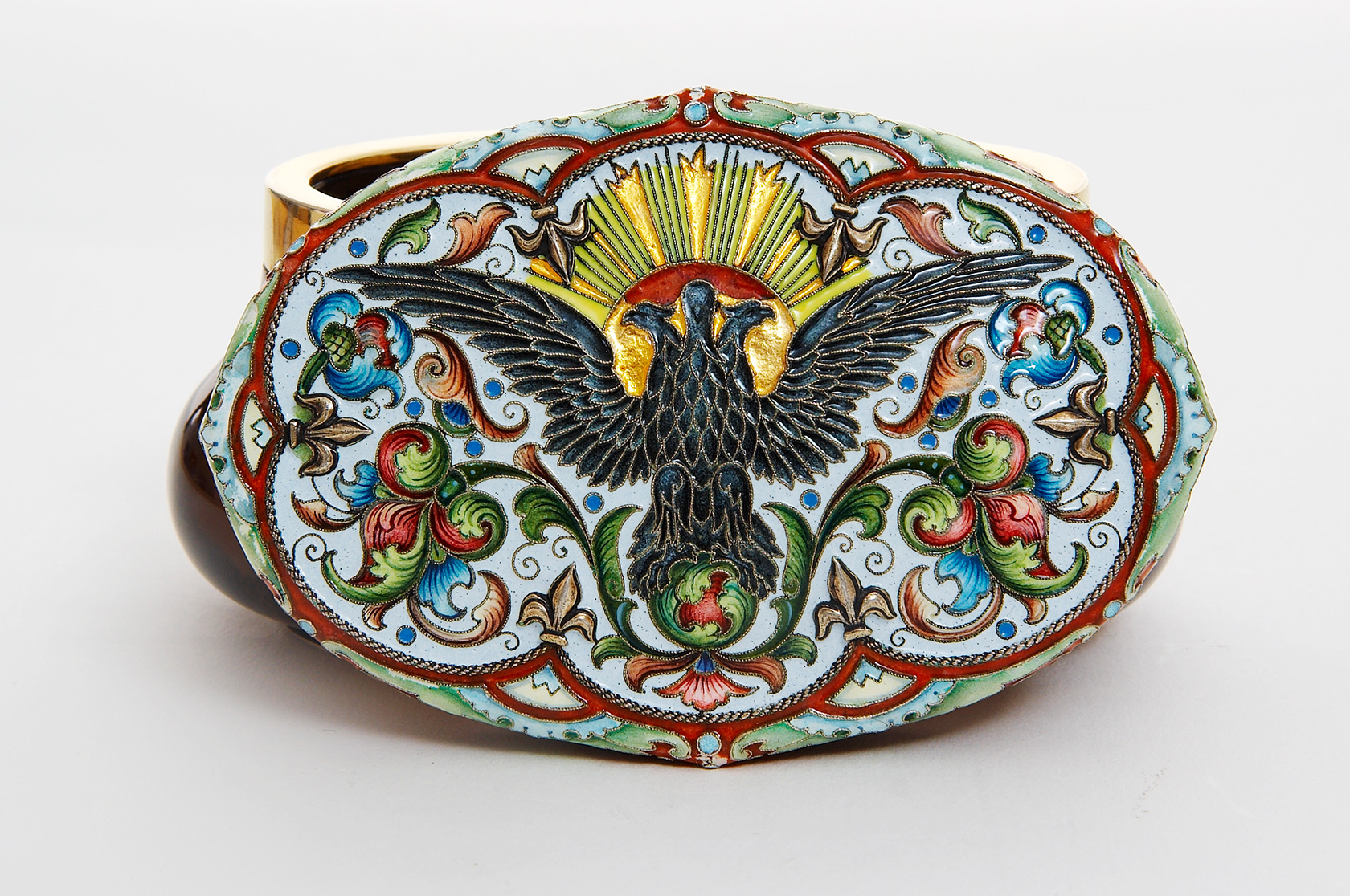 宮廷御用達のジュエラーたち: ファベルジェに限らぬ宝飾品のプロ